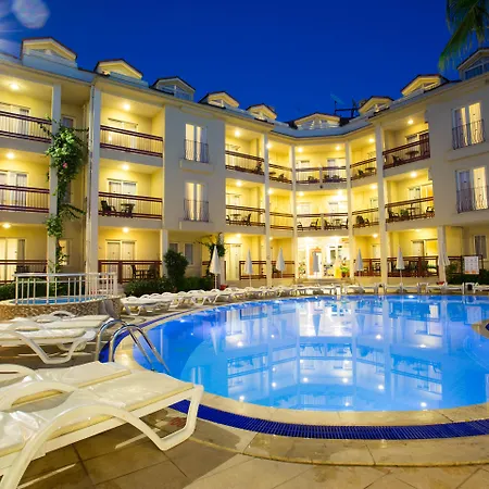 Club Amaris 3*