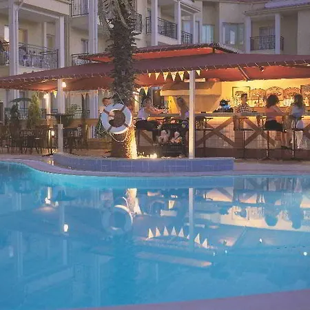 Club Amaris Hotel de apartamente Armutalan