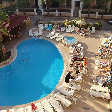 Club Amaris Hotel de apartamente 3*